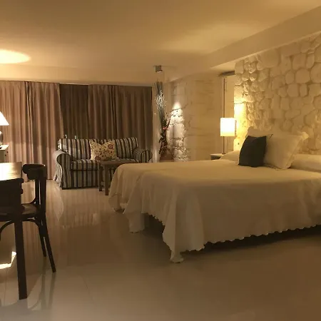 Ebro Apartment *
