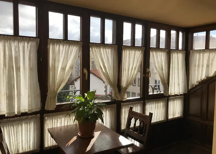 Ebro 아파트 레이노사